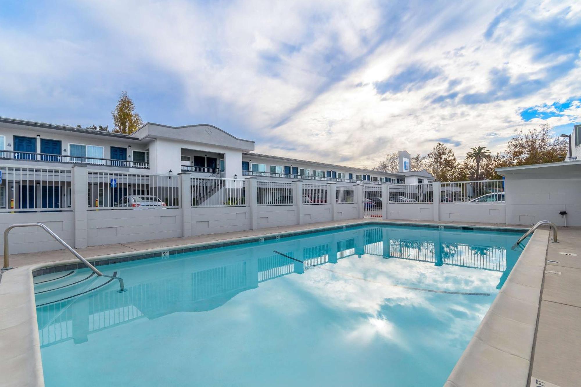 Motel 6-San Jose, Ca - Convention Center المظهر الخارجي الصورة