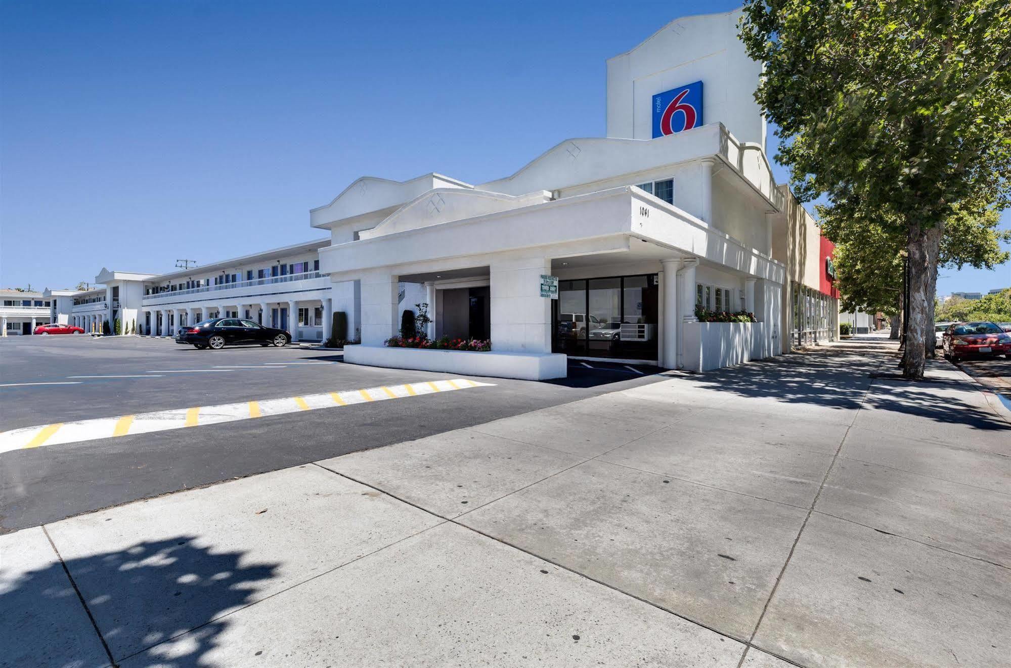 Motel 6-San Jose, Ca - Convention Center المظهر الخارجي الصورة