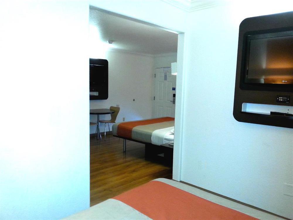Motel 6-San Jose, Ca - Convention Center الغرفة الصورة